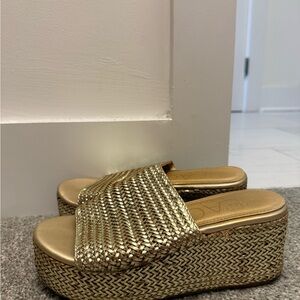 Elegant Gold Platform Woven Sandals
